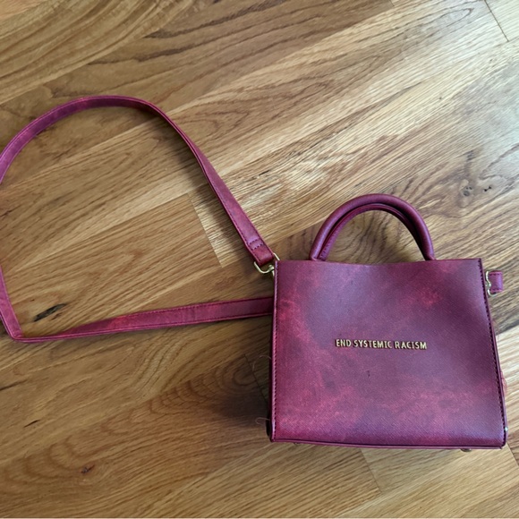 Brandon Blackwood

“End Systemic Racism” Mini tote - Picture 2 of 5